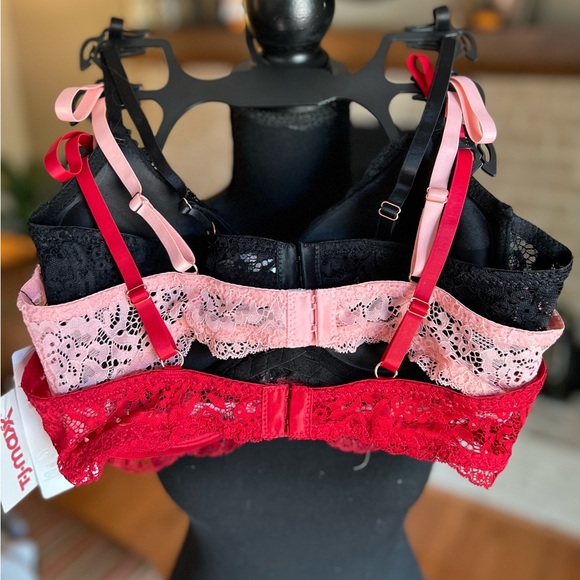 Women’s NWT set of 3 bras. 34C - Picture 3 of 5